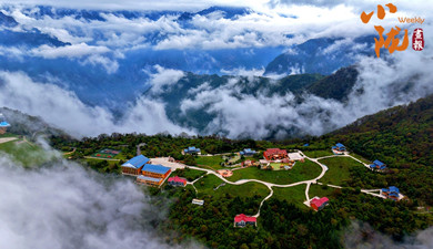 舟曲：蒼茫云海間 毓秀拉尕山